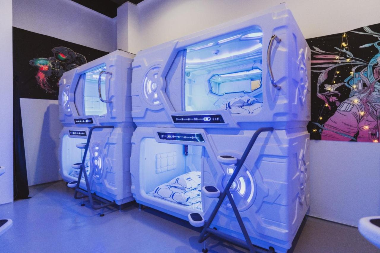 Hashtag.Capsule.Hostel Джохор Бахру Екстериор снимка