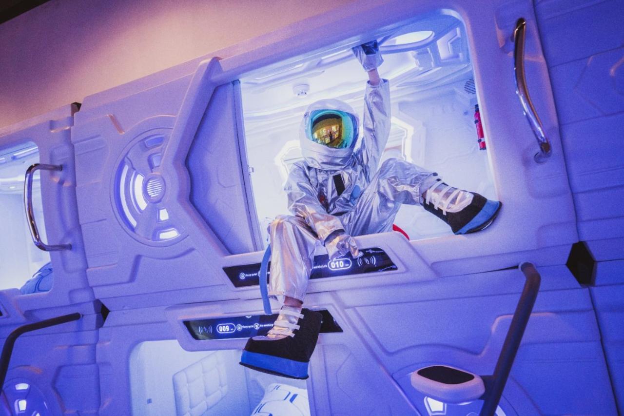Hashtag.Capsule.Hostel Джохор Бахру Екстериор снимка