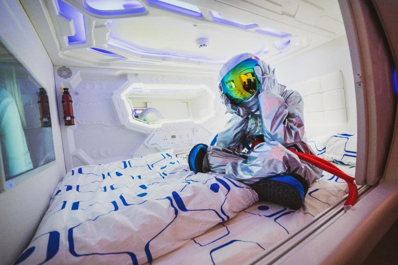 Hashtag.Capsule.Hostel Джохор Бахру Екстериор снимка